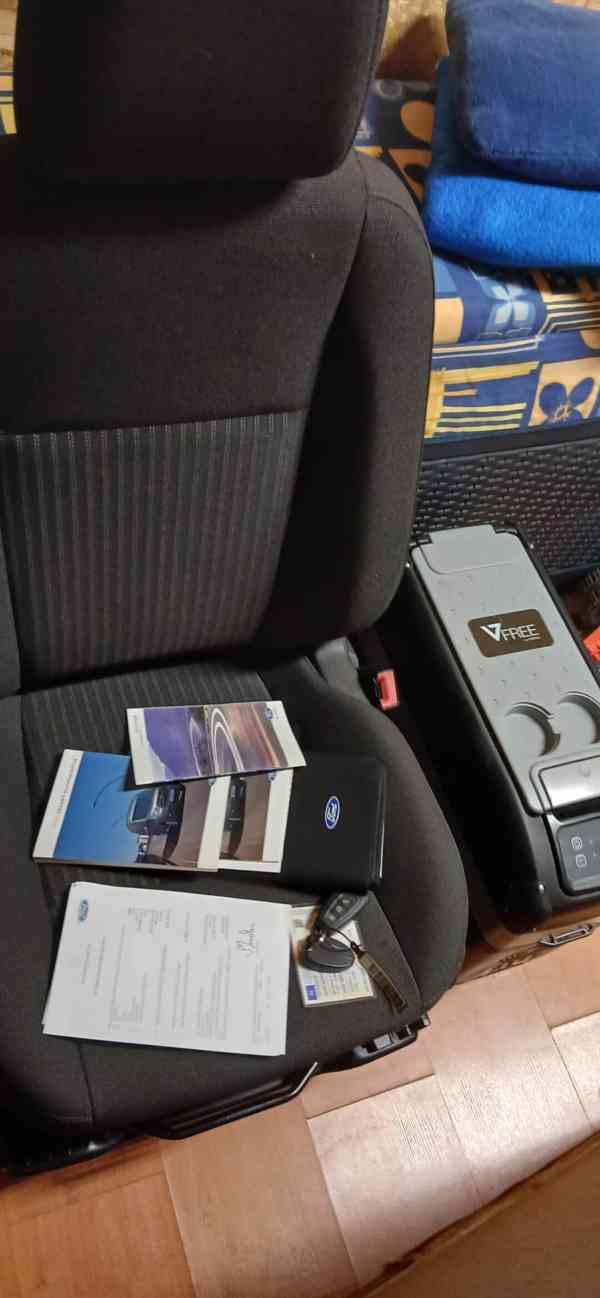 Ford Transit - foto 6