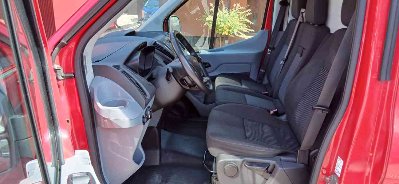 Ford Transit - foto 4
