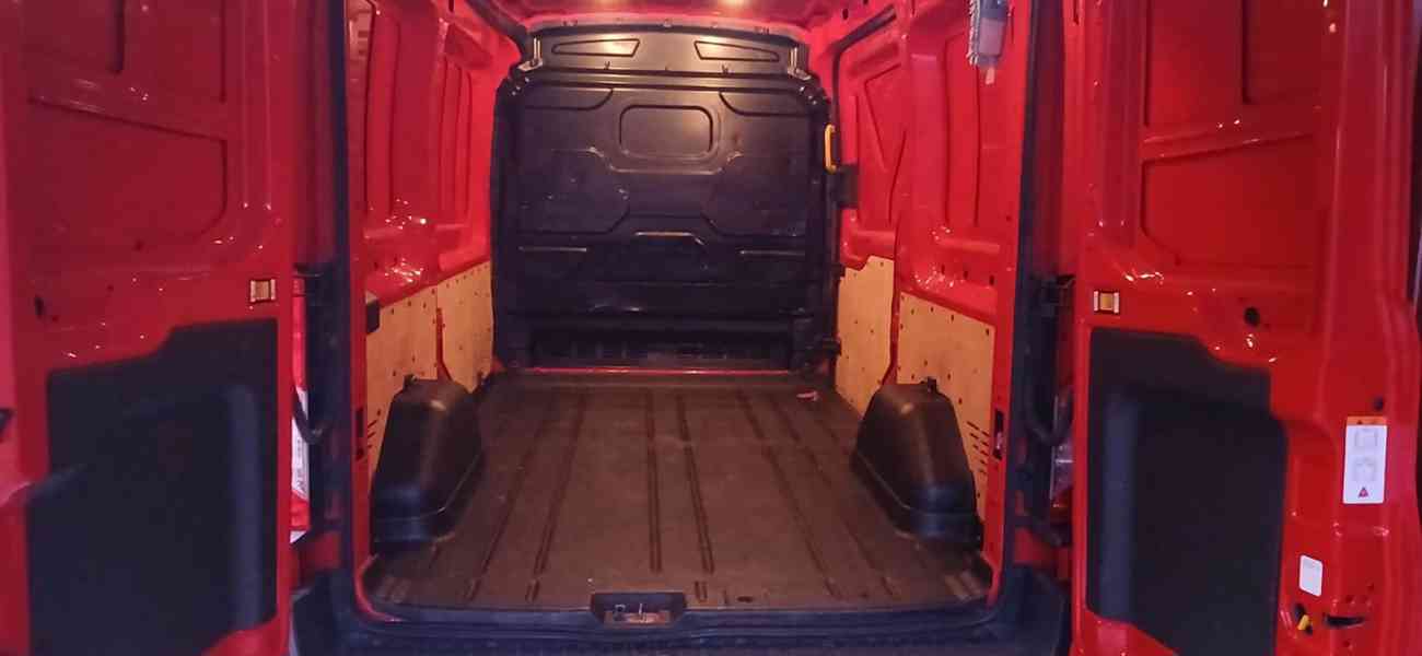 Ford Transit - foto 7