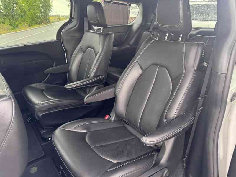 Chrysler Pacifica 3,6 Hybrid RU Radar L 2022 - foto 14