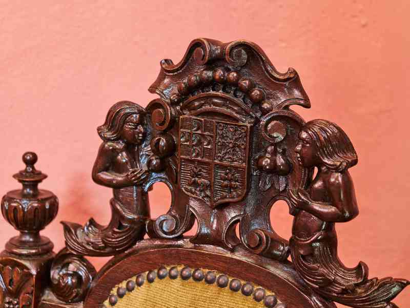 Párové neorenesanční židle s erby - foto 7