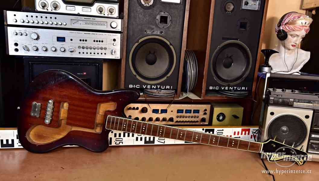Musima de Luxe 25B Bass Kytara - torzo - cca r. 1970 - foto 1