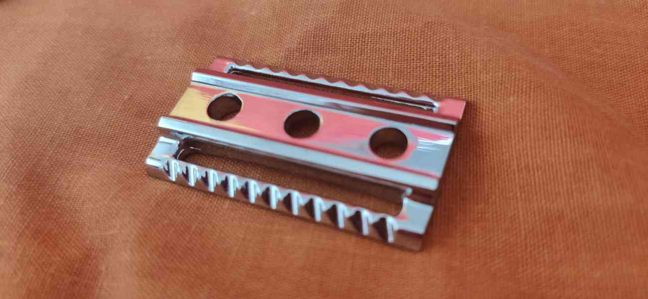 holící strojek Yaqi 88mm mosaz a hlava Yaqi R89 - foto 5