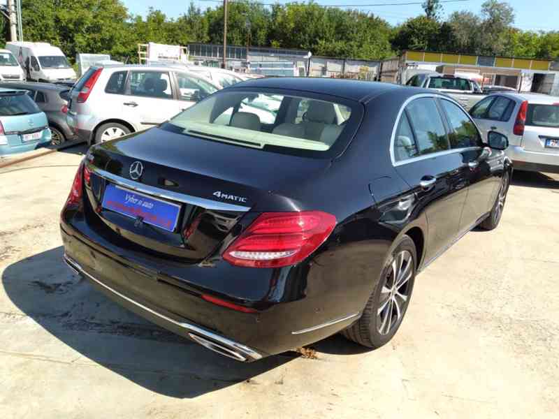 MERCEDES BENZ E450 3.0 AMG 4MATIC PANORAMA 1.MAJITEL,ČR,DPH - foto 8