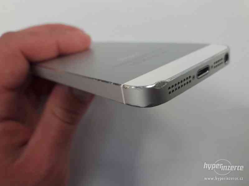 Apple iPhone 5S 16GB Silver (P17176) - foto 4