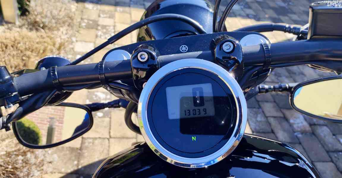 Yamaha XV950 Bolt (2016) - foto 9