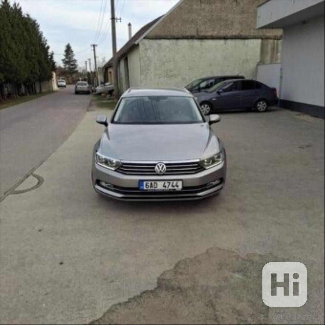 Volkswagen Passat 2,0 - foto 1