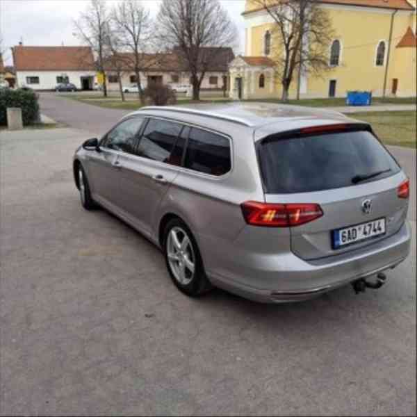 Volkswagen Passat 2,0 - foto 3