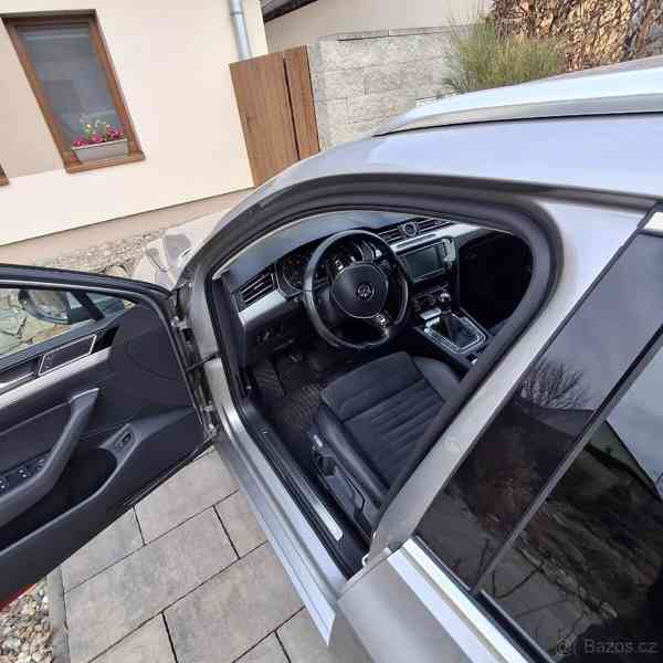 Volkswagen Passat 2,0 - foto 39
