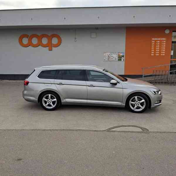 Volkswagen Passat 2,0 - foto 31
