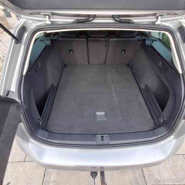 Volkswagen Passat 2,0 - foto 36