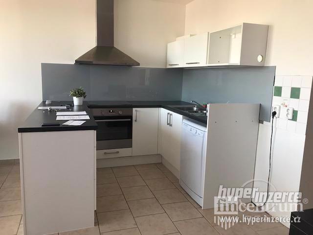 Pronájem bytu 2+kk 67 m2 Teplice Nová Ves - foto 3