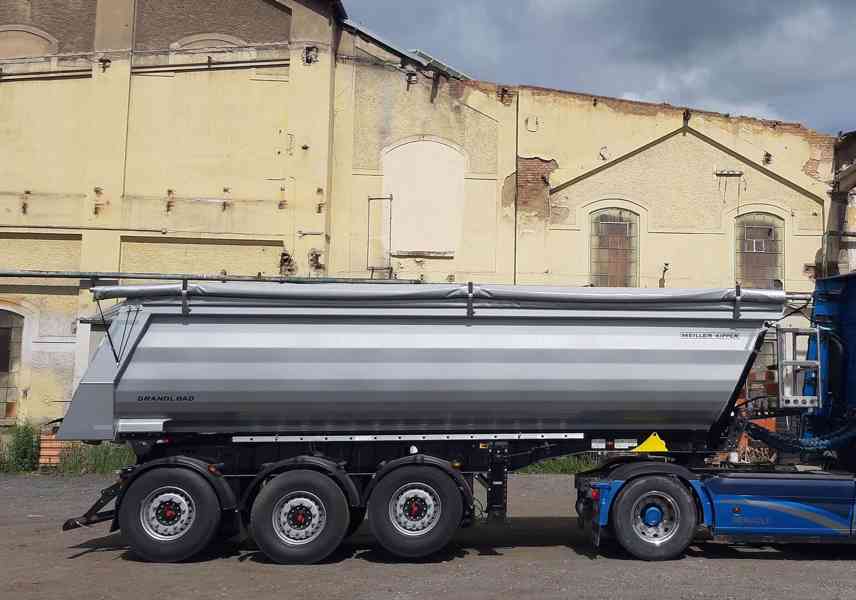 Sklápěcí návěs MEILLER 26 m3 / 2 ZVEDAČKY /provozní 6.040 kg