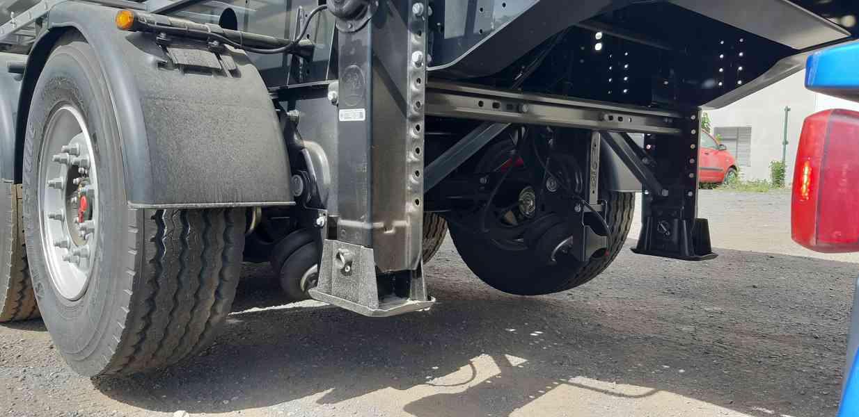 Sklápěcí návěs MEILLER 26 m3 / 2 ZVEDAČKY /provozní 6.040 kg - foto 8