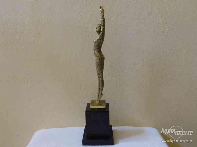 Bronzová socha tanečnice - Art Deco - foto 3