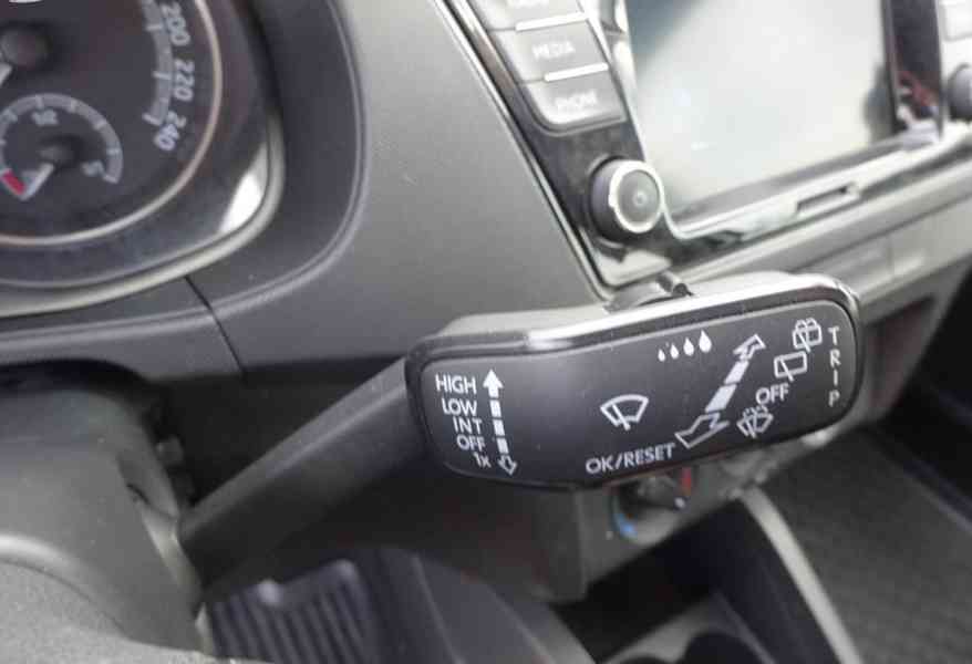 Škoda Fabia, 1.0 TSI (70 KW) EL.SERVIS DPH - foto 12