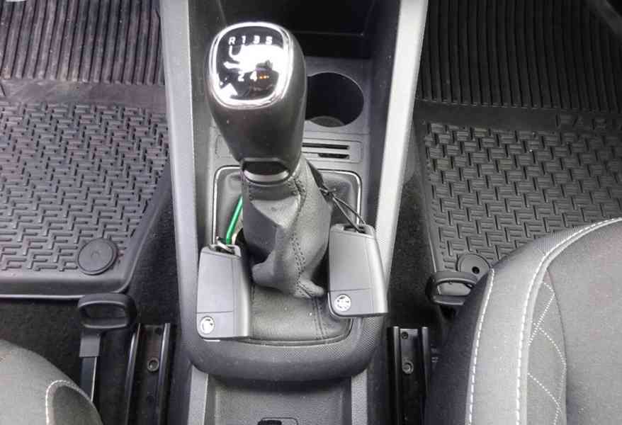 Škoda Fabia, 1.0 TSI (70 KW) EL.SERVIS DPH - foto 13