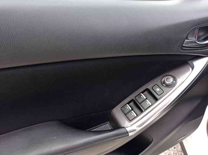 Mazda CX-5 2.2D 4x4/Skyactive/Navi/Výhřev - foto 11