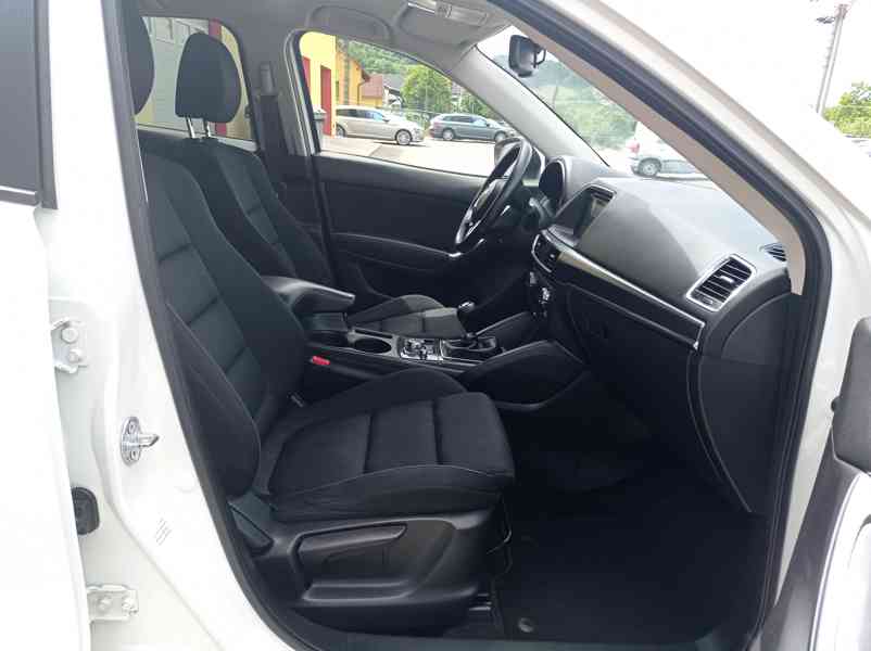 Mazda CX-5 2.2D 4x4/Skyactive/Navi/Výhřev - foto 23