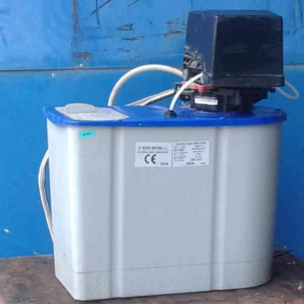 Automatický změkčovač vody Cabinato LT8 - foto 1