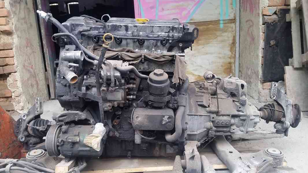 motor 2.2 dti 92kw - opel vectra astra zafira frontera.... - foto 2