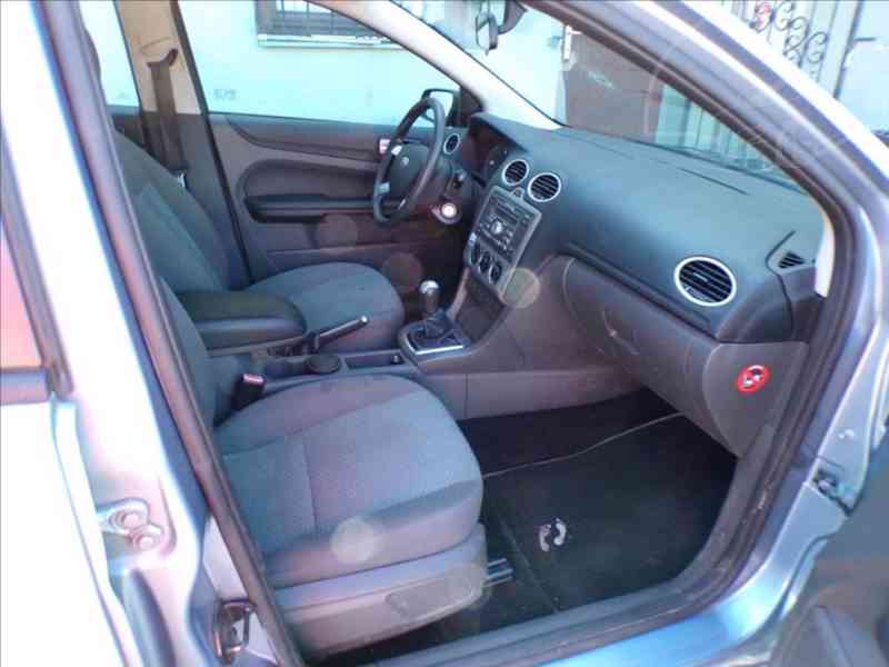 Ford Focus 1,8 16V KLIMATIZACE - foto 12