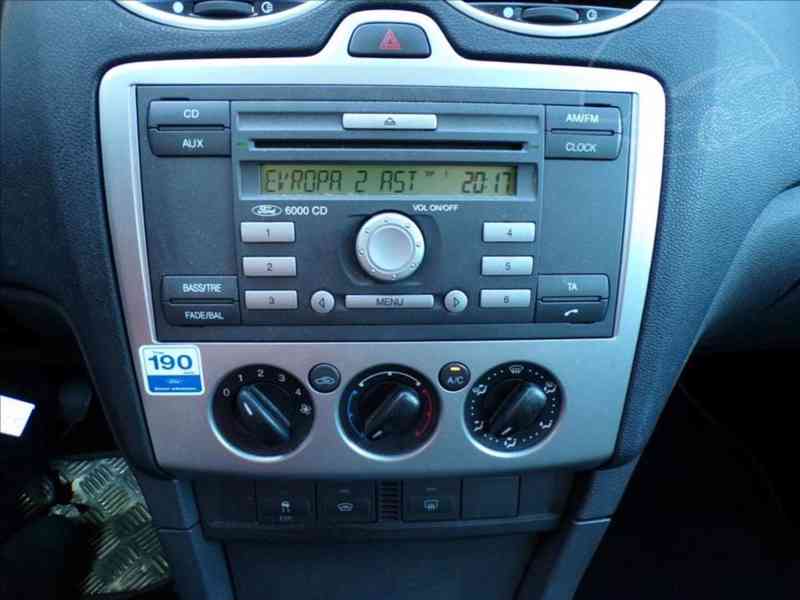 Ford Focus 1,8 16V KLIMATIZACE - foto 6
