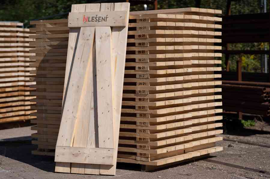 Dřevěné podlážky na trubkové a HAKI lešení - s CERTIFIKÁTEM - foto 3