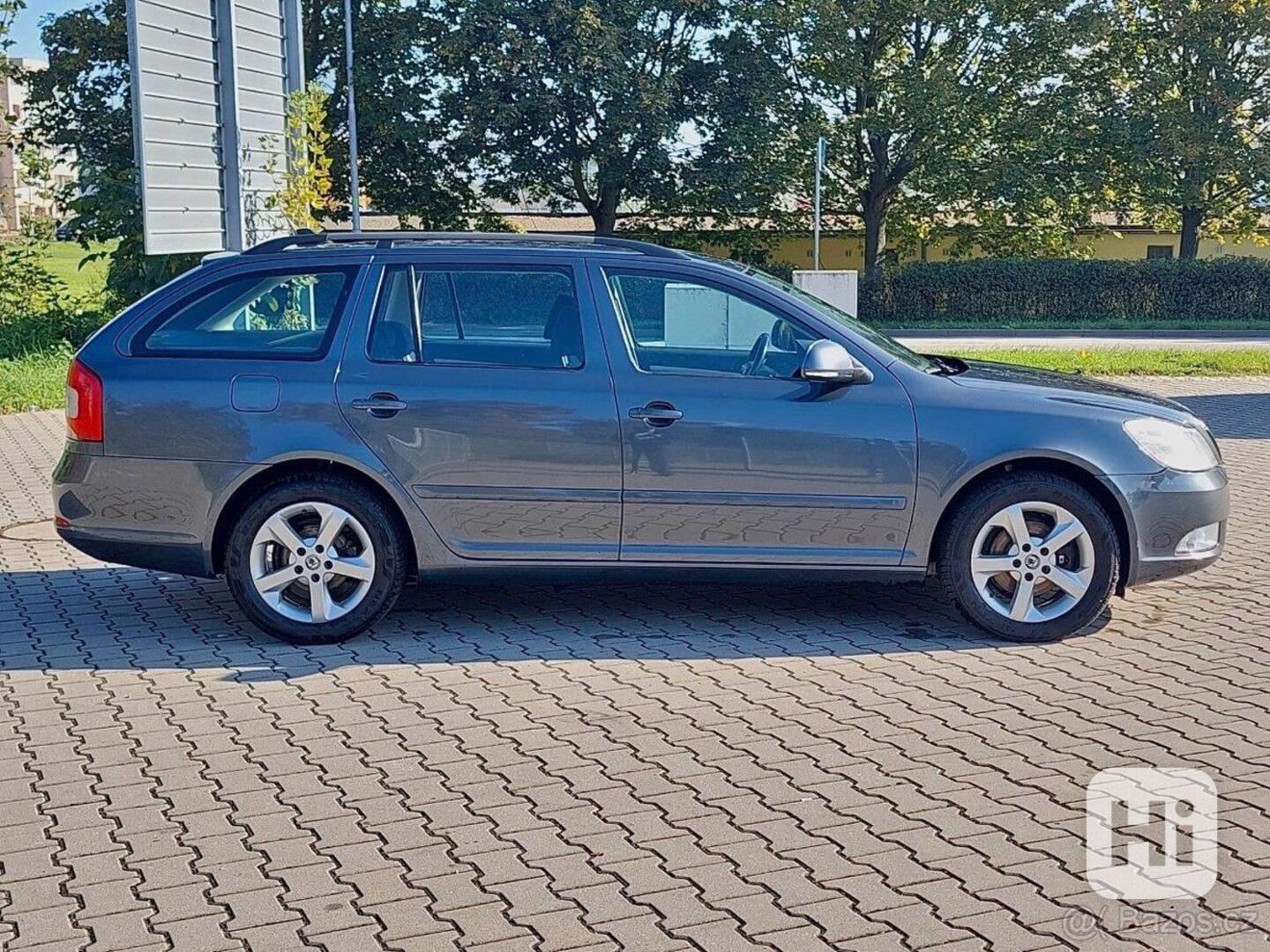 Škoda Octavia 1,6   II Facelift - foto 1