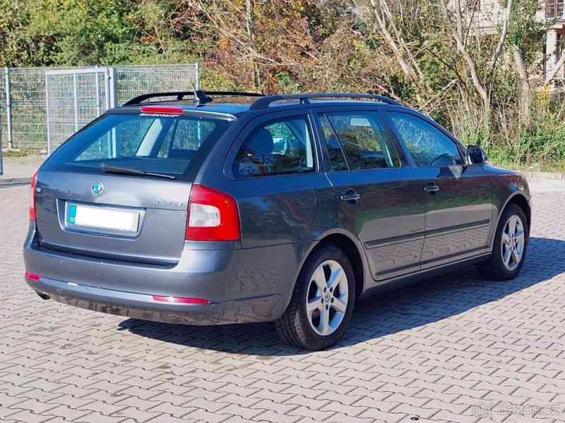 Škoda Octavia 1,6   II Facelift - foto 10