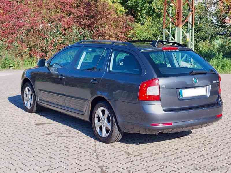 Škoda Octavia 1,6   II Facelift - foto 12