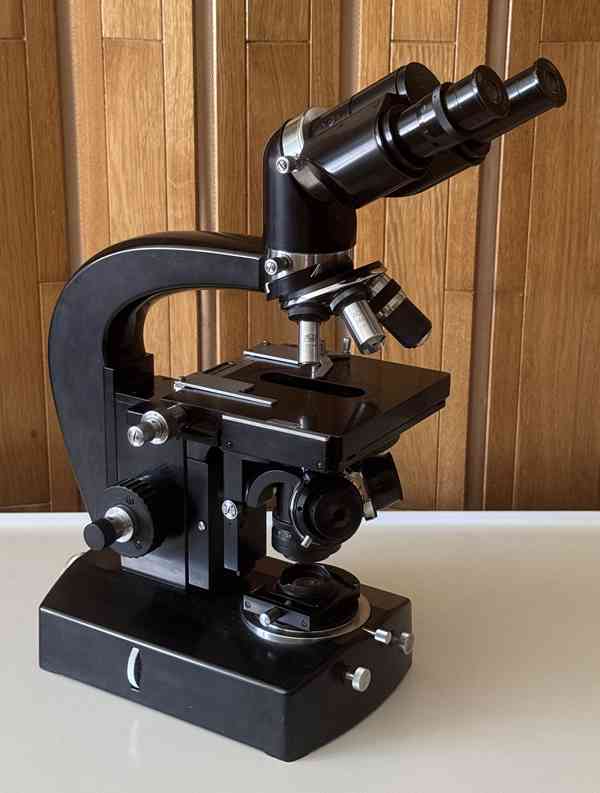 Badatelský mikroskop Carl Zeiss Nf s příslušenstvím - foto 2