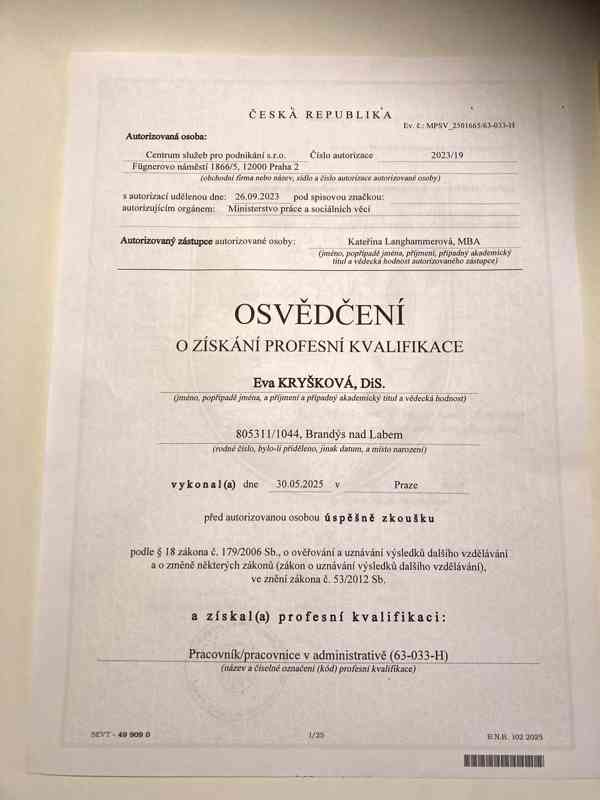 !!! Hledám práci v knihovně, muzeu nebo archivu !!! - foto 5