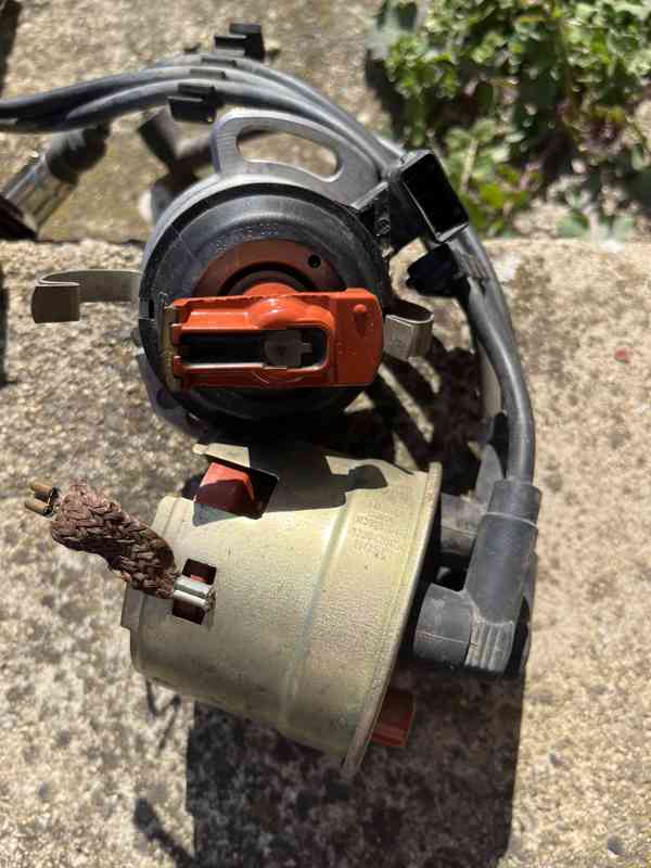 Rozdělovač FELICIA OCTAVIA 1.6 MPi - foto 8