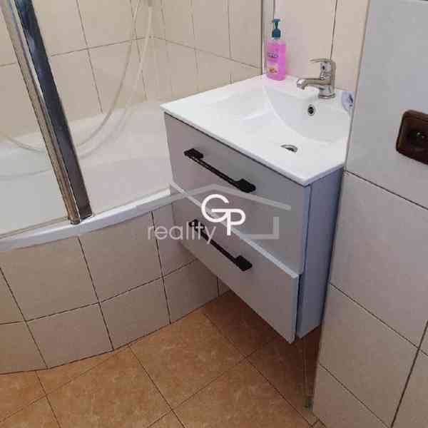 Pronájem bytu 3+1, ul. tř. 28. října, Č. Budějovice - foto 16