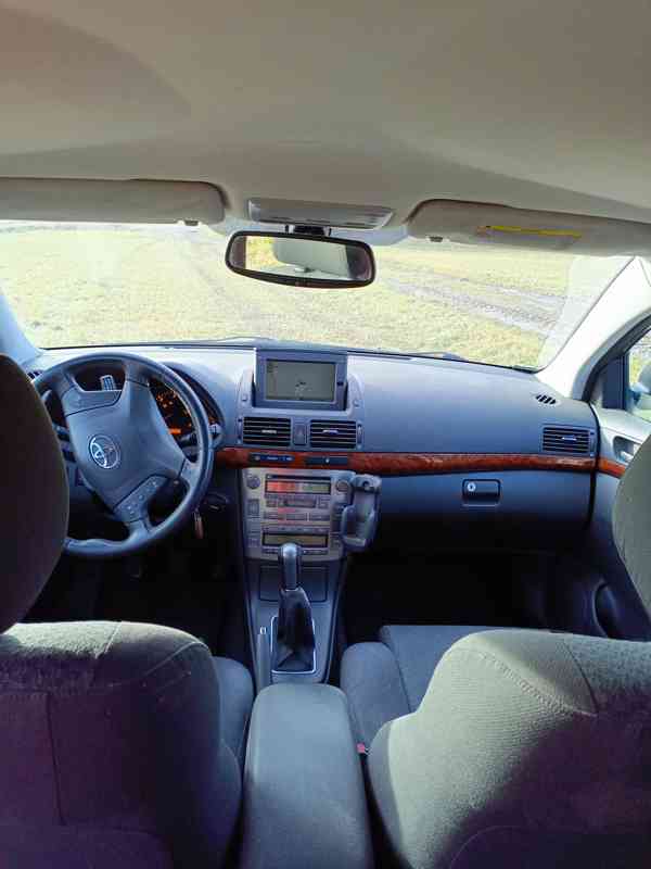 Toyota Avensis 2.0 D4D,r.v.2004, STK 6/26 v Žďár nad Sázavou - foto 10