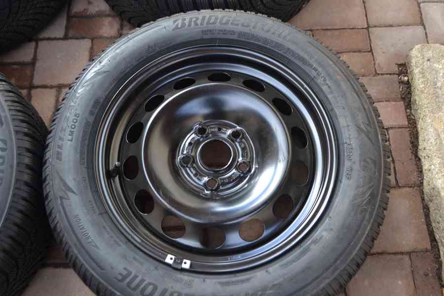 NOVÁ zimní sada Š.Octavia IV+205/60R16 Bridg.Blizak LM005 - foto 10