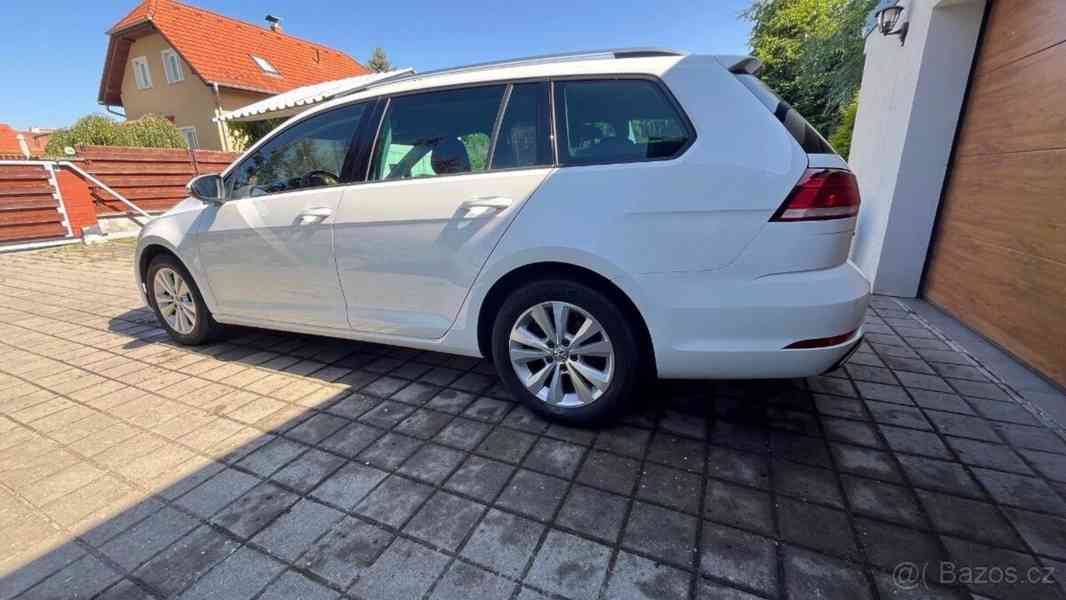 Volkswagen Golf 1,6 tdi, 85kw, první a jediný maj. - foto 12