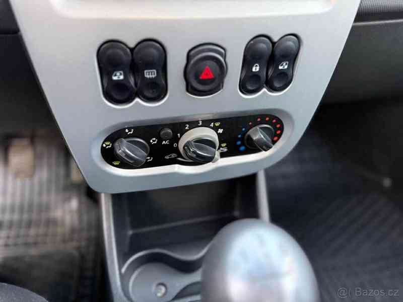Dacia Sandero 1,6   64KW 60tkm, tažné zařízení - foto 12