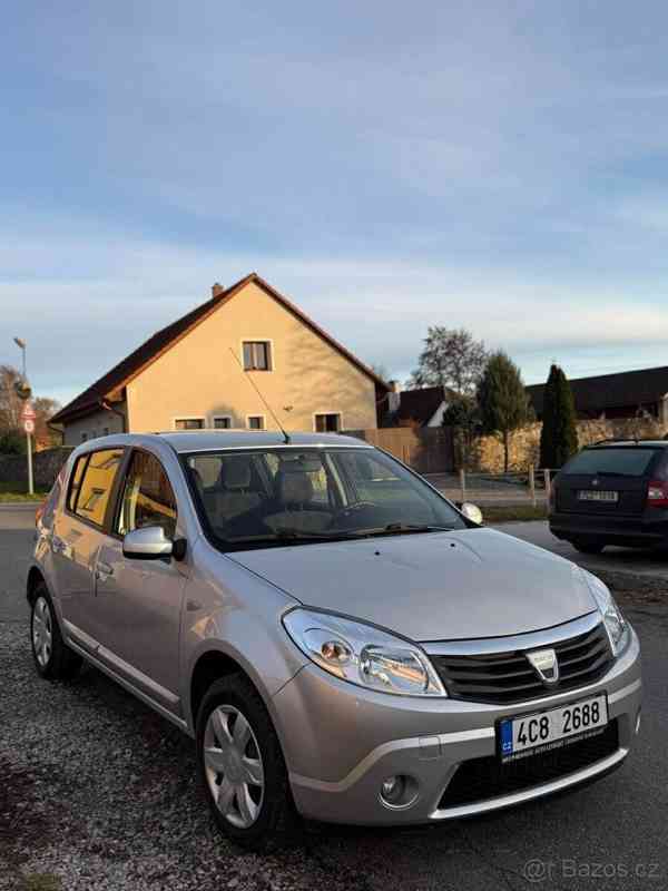 Dacia Sandero 1,6   64KW 60tkm, tažné zařízení - foto 3