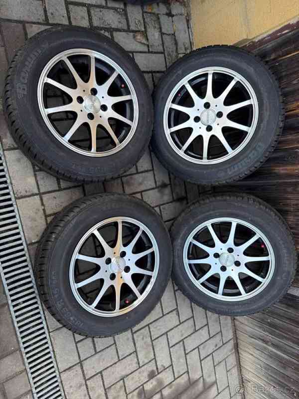 Dacia Sandero 1,6   64KW 60tkm, tažné zařízení - foto 16