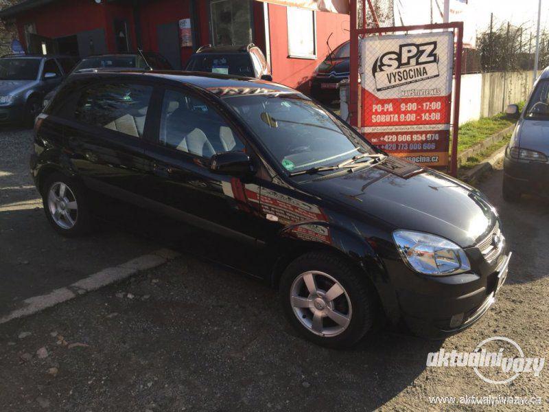 Kia Rio 1.5, nafta, RV 2006, el. okna, STK, centrál, klima - foto 3