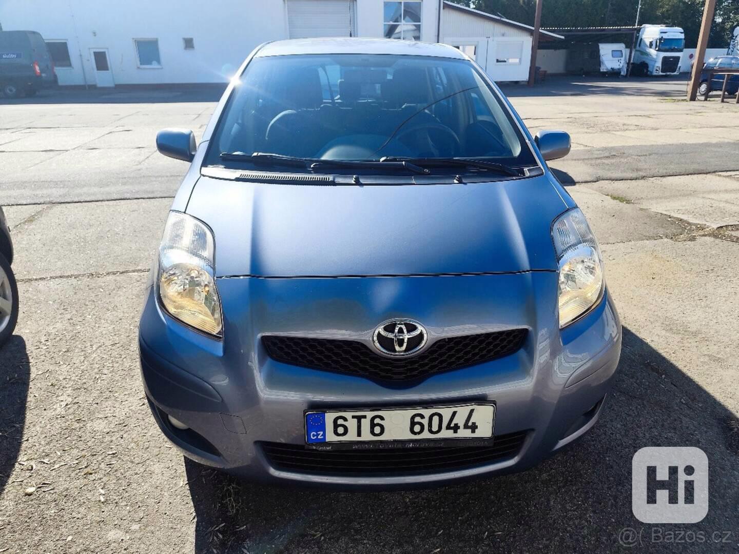 Toyota Yaris 2010 - foto 1