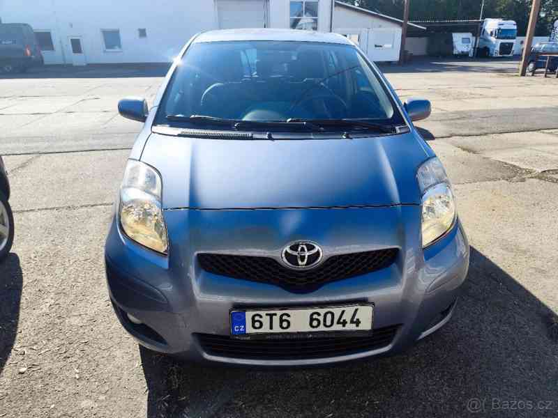 Toyota Yaris 2010 - foto 1