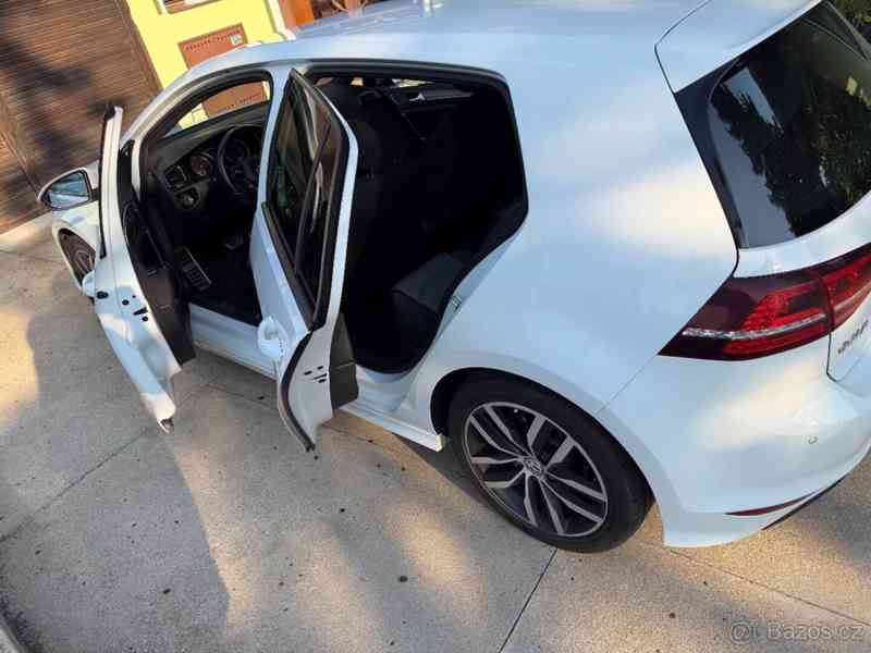 Volkswagen Golf 2,0   VII R-Line - foto 7