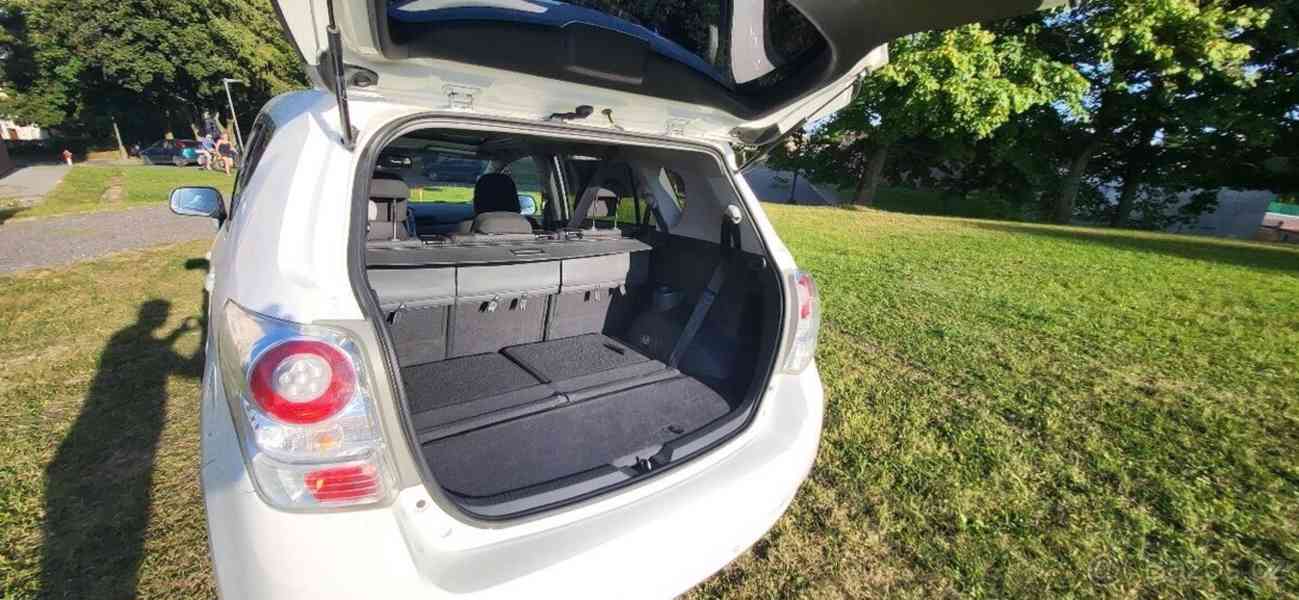 Toyota Verso 2,2 D-CAT 130 kW - foto 6