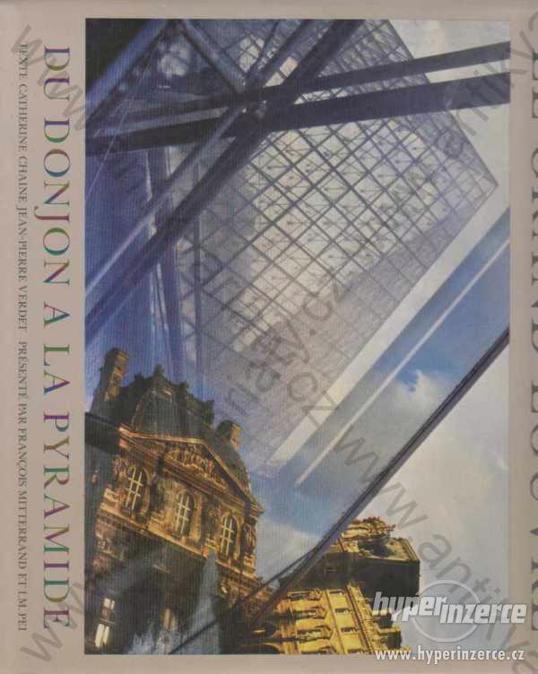 Le grand Louvre Du Donjon a la Pyramide 1989 - foto 1