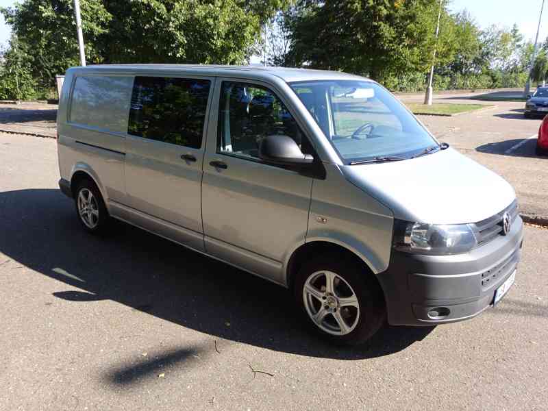 VW Transporter 2.0 TDI r.v.2010 (7 míst) 103 kw - foto 2