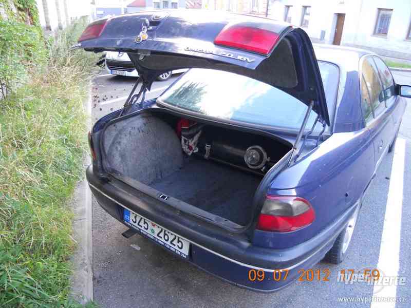 Opel Omega 2.0 16V EcoTec LPG X20XEV - foto 6