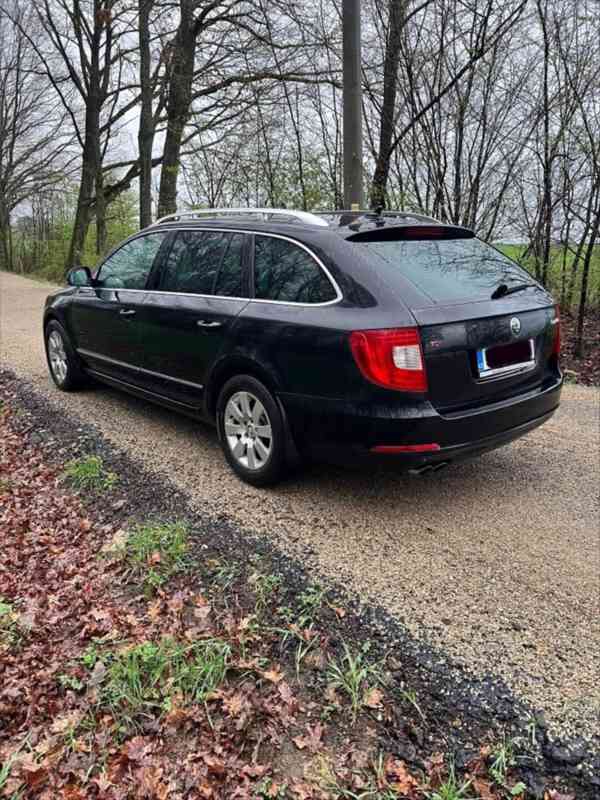 Škoda Superb 2,0 - foto 7